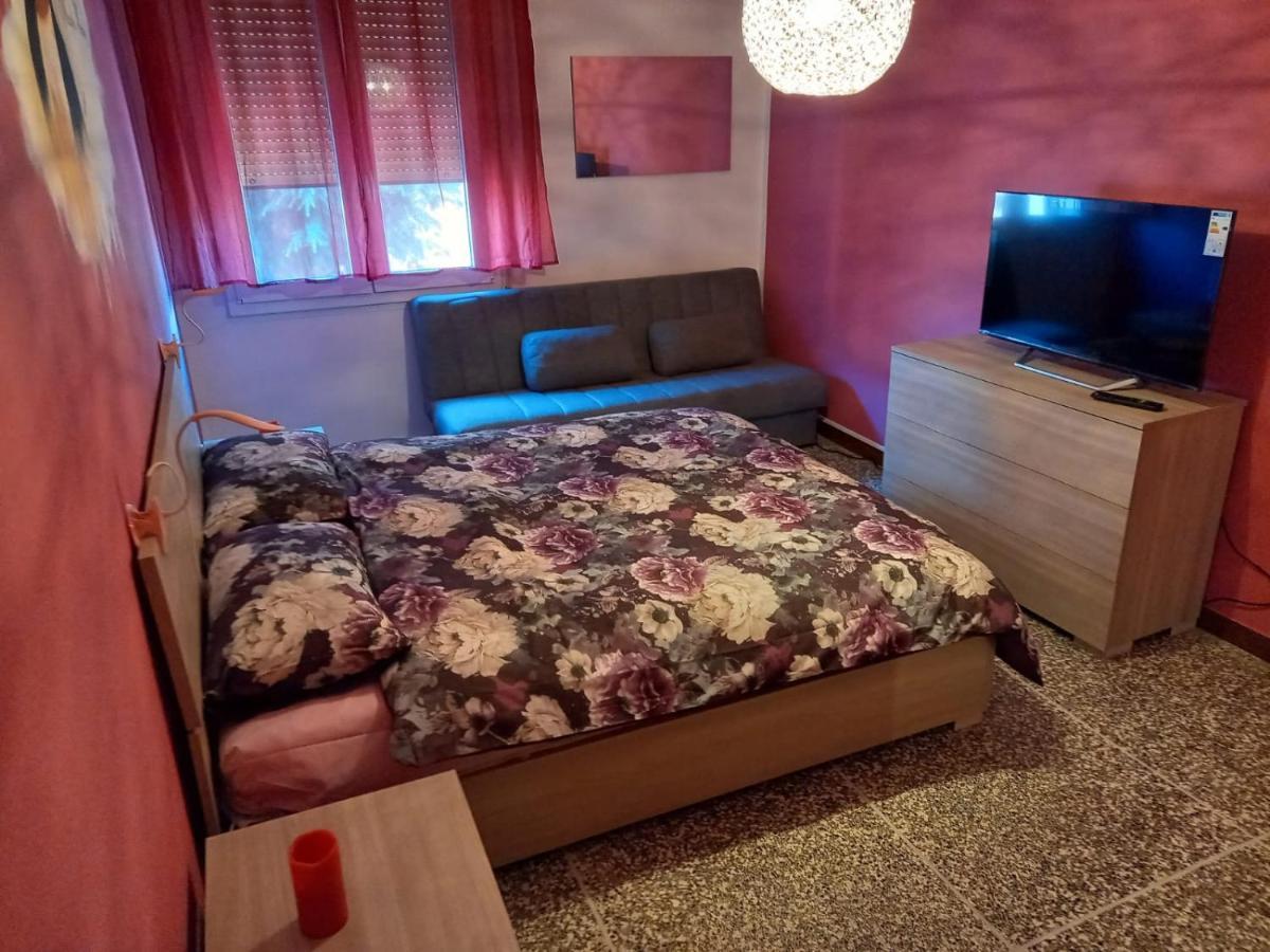 Fly House Bologna...Un Appartamento Al Volo Extérieur photo